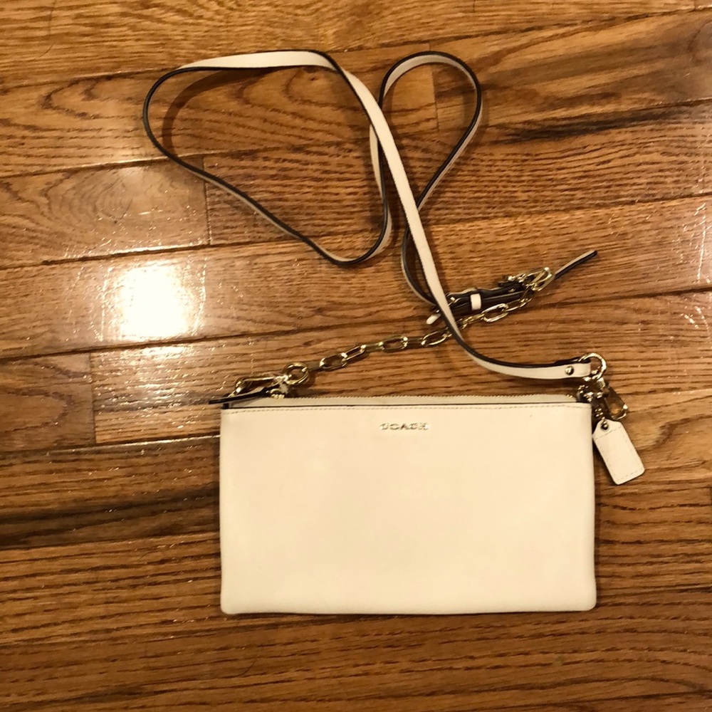 Cream colored Coach crossbody!